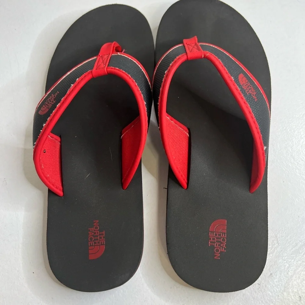 The North Face Youth Boys Base Camp Flip Flops size 12